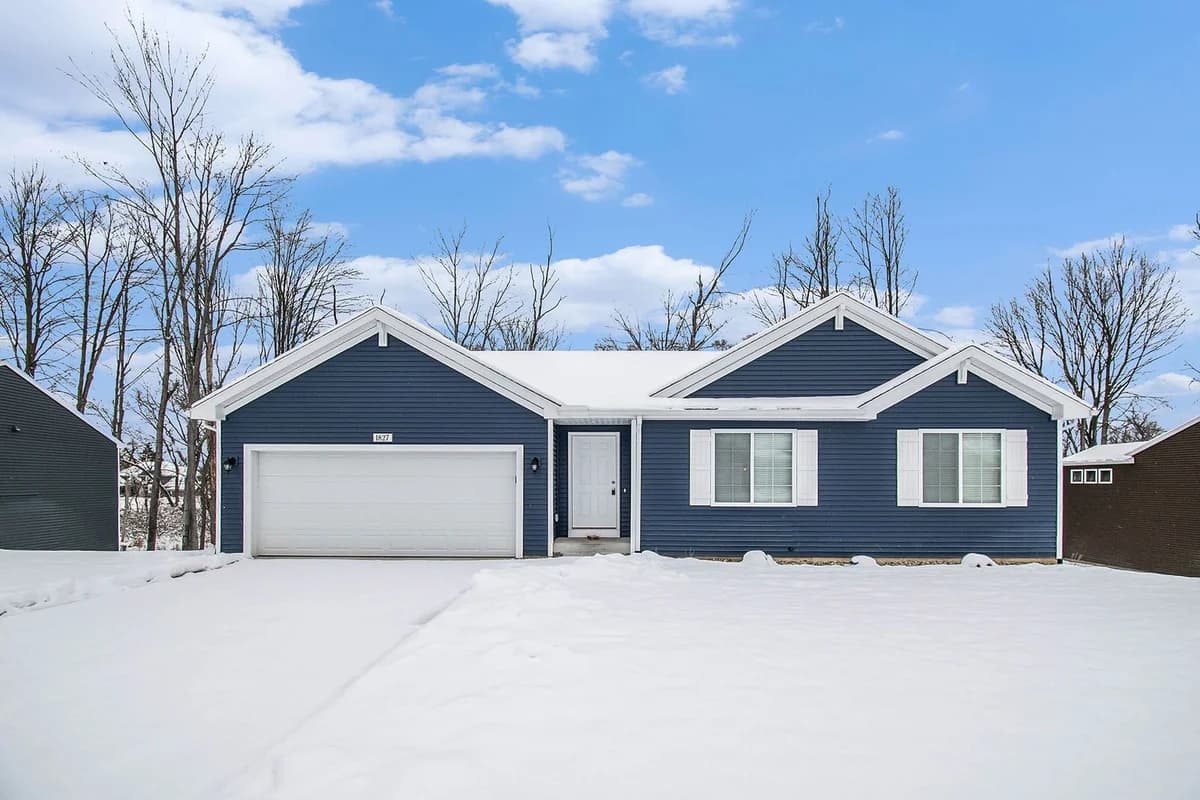 Portage apartments for rent - Property image - 1867 Bluff Ridge Court - 1