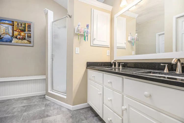 Portage apartments for rent - image - large (13).jpg