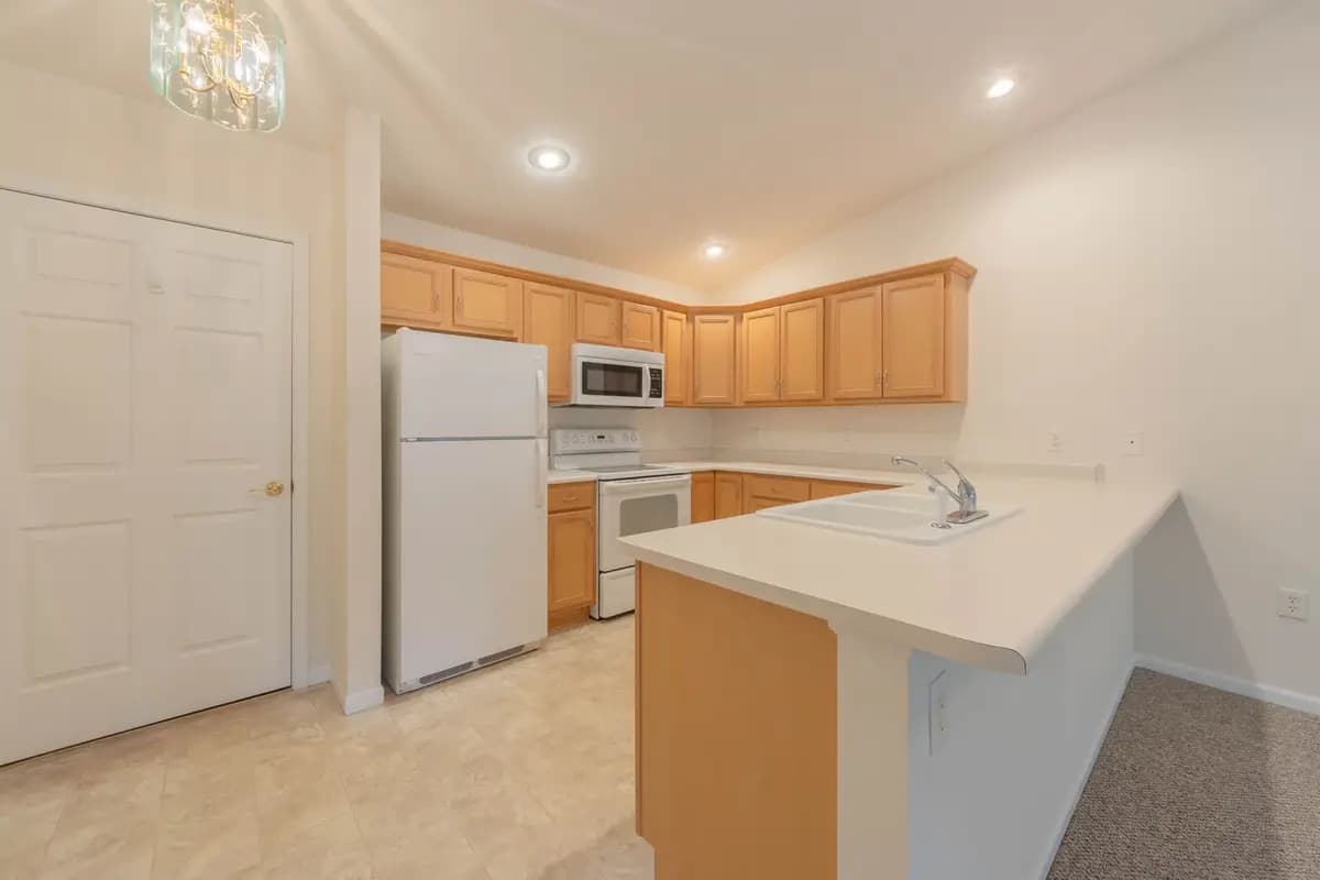 Sterling Oaks - House - 3