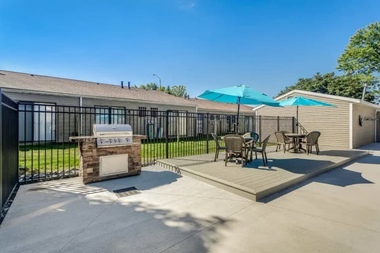 undefined apartments for rent - image - barbecue-min.webp