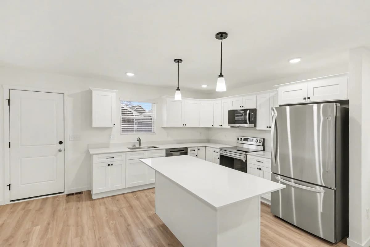 Portage apartments for rent - Property image - 1914 Kingfisher Circle - 2