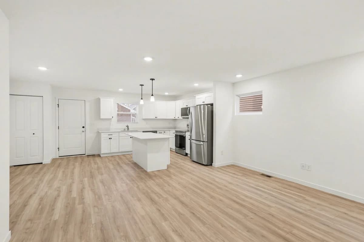 Portage apartments for rent - Property image - 1918 Kingfisher Circle - 3