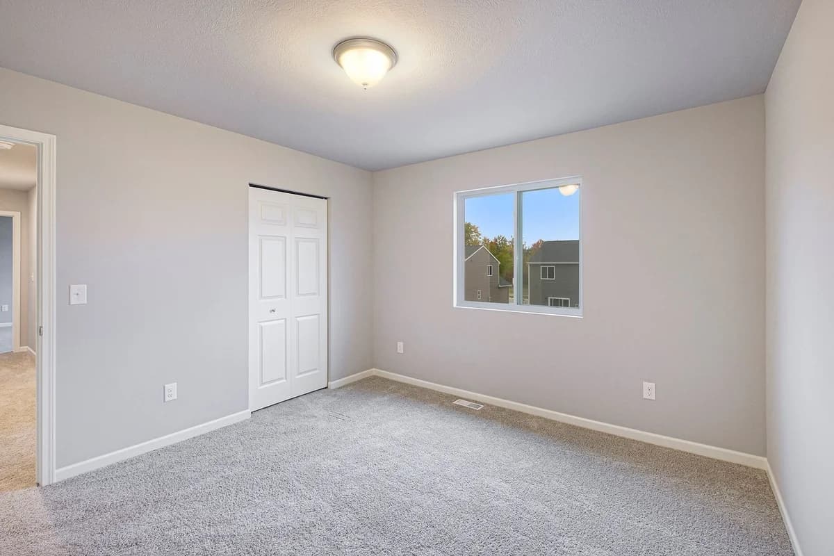 Portage apartments for rent - Property image - 1959 Bluff Ridge Court - 3