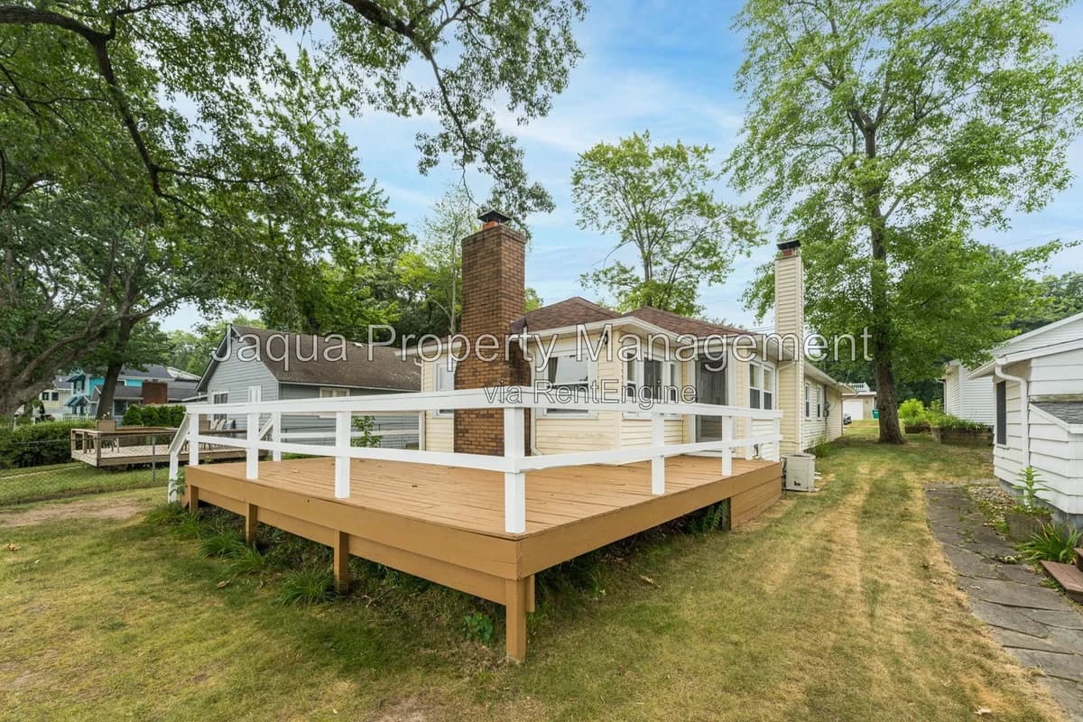 Portage apartments for rent - Property image - 1209 Lakeview Drive - 2